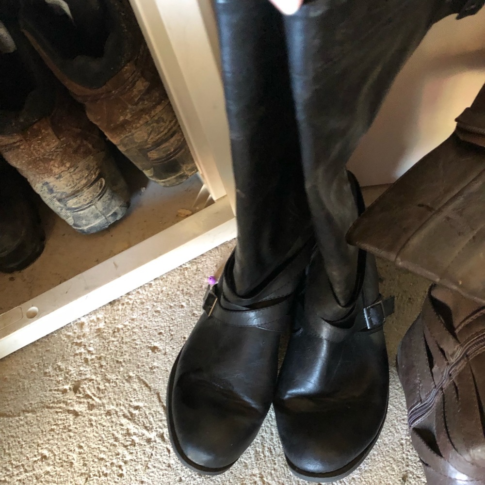Tall black boots